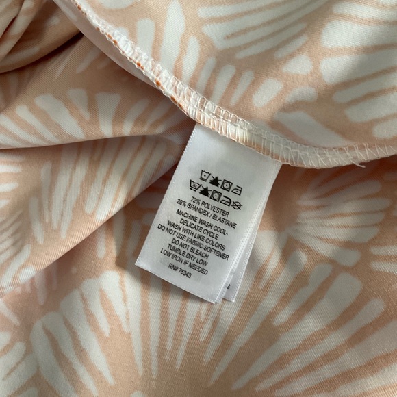 Tommy Bahama Golf Orange Patterned Women's Lightweight Jacket - Picture 7 of 8